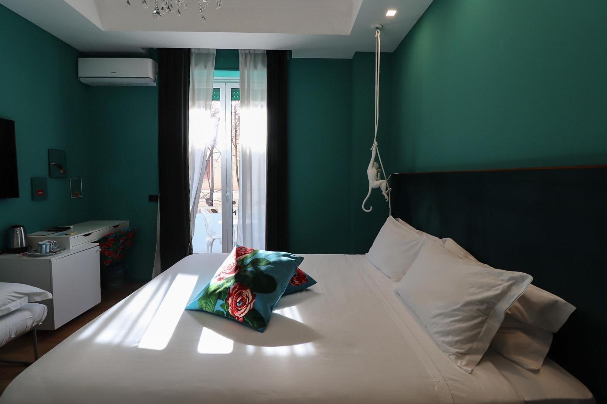 Aron Only Suites Bed And Breakfast Pescara Eksteriør bilde